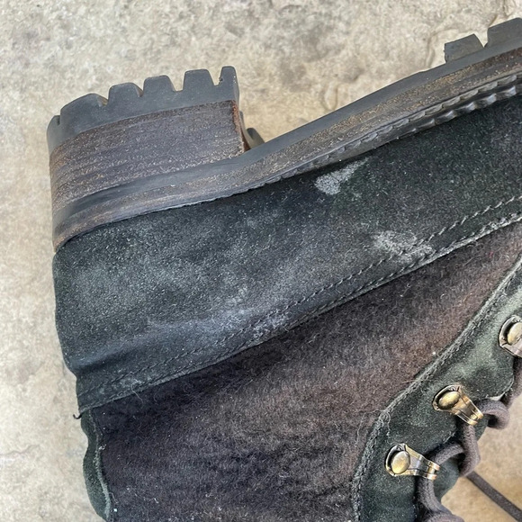 Chanel Black  Wool, Suede & Shearling Lace up Combat Boots, Size 39 - Picture 5 of 16